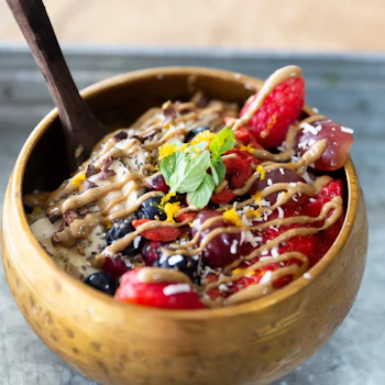 Photo of Regular Organic Peanut Butter Acai Bowl