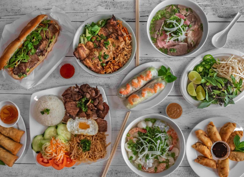 Pho Lynn Restaurant Corporate Catering and Group Ordering located at 949 Ruff Dr, San Jose, CA 95110, USA. Pho Lynn Restaurant's top menu items include Cơm Tấm Gà Nướng, Bún Tofu Xào Xả Ớt, Phở Gà.