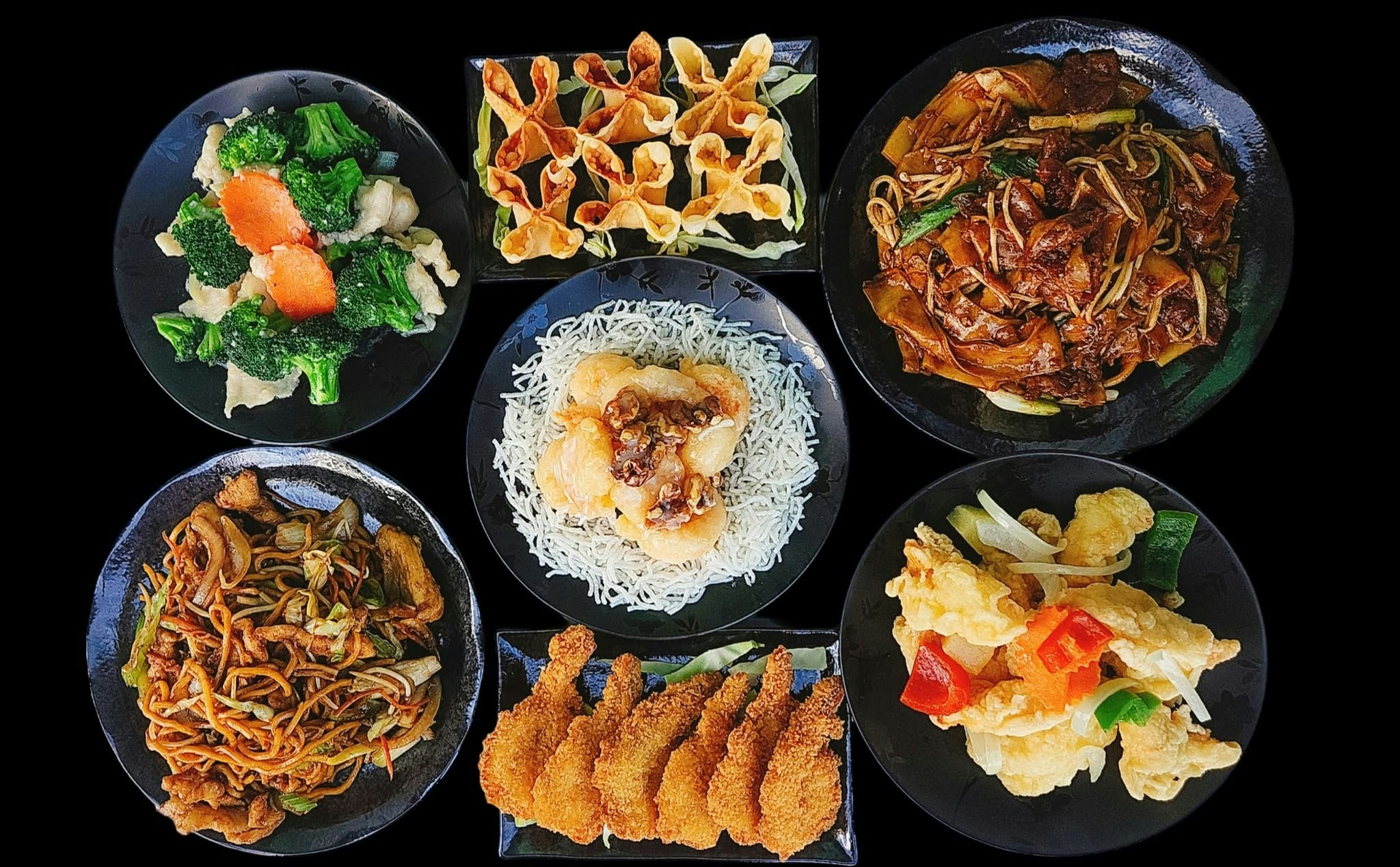 Chinnie's Kitchen Corporate Catering and Group Ordering located at 626 128th St SW ste 101, Everett, WA 98204, USA. Chinnie's Kitchen's top menu items include Half Tray of Fried Rice, Half Tray of Chow Fun.