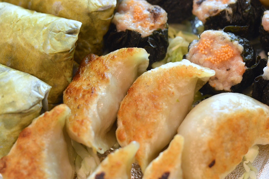 Hongry Kong Corporate Catering and Group Ordering located at 407 Old County Rd, Belmont, CA 94002, USA. Hongry Kong's top menu items include Tray of Pork & Shrimp Siumai, Tray of Shrimp Dumplings, Tray of Flaky Buttery Egg Tarts.