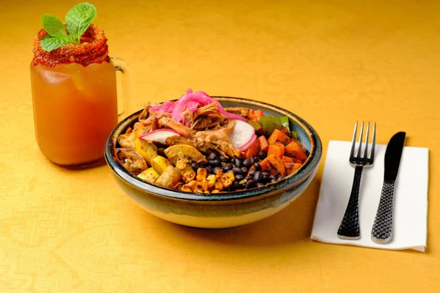Burritos & Bowls